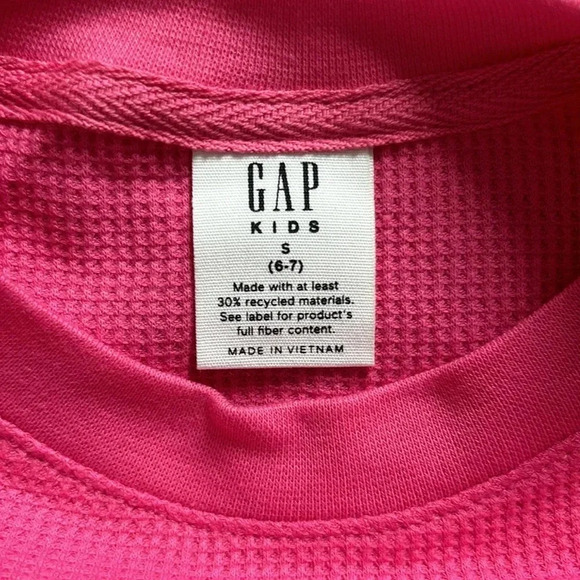 LOT GAP Hoodie and Henley - Picture 7 of 8